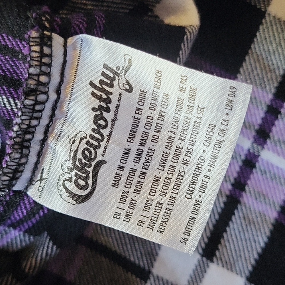 Cakeworthy Universal Monsters Flannel - Picture 8 of 9